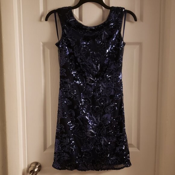 WHBM Sleeveless Blue Sequin Sheath Dress Sz 2 Party NWT White House Black Market - Picture 1 of 15